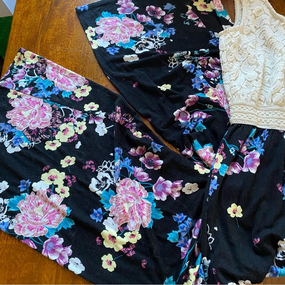 Wishful Park Floral Jumpsuit - Picture 2 of 6